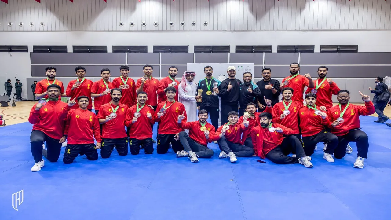 تفوق القادسية.. يتصدر كأس وزير الرياضة للكاراتيه 2025